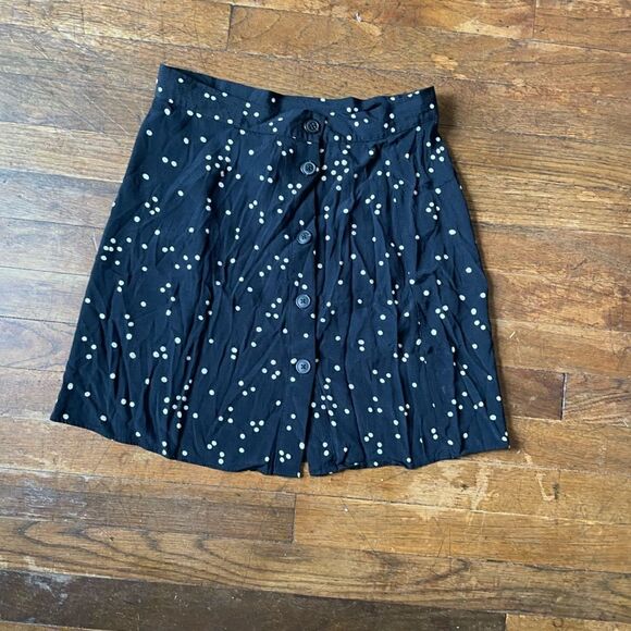 H&M Mini Black A-Line Skirt Size 6 - Picture 1 of 4